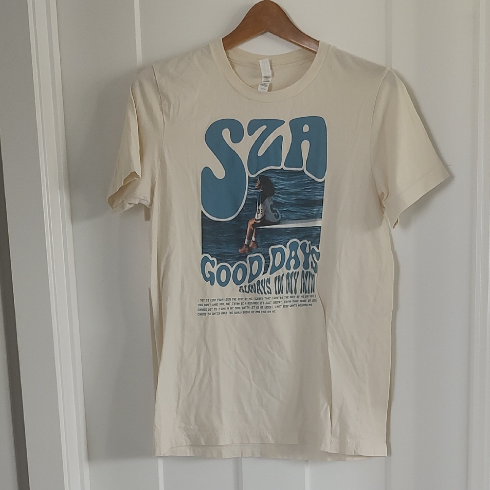 SZA Cream Graphic T-Shirt with Blue Print